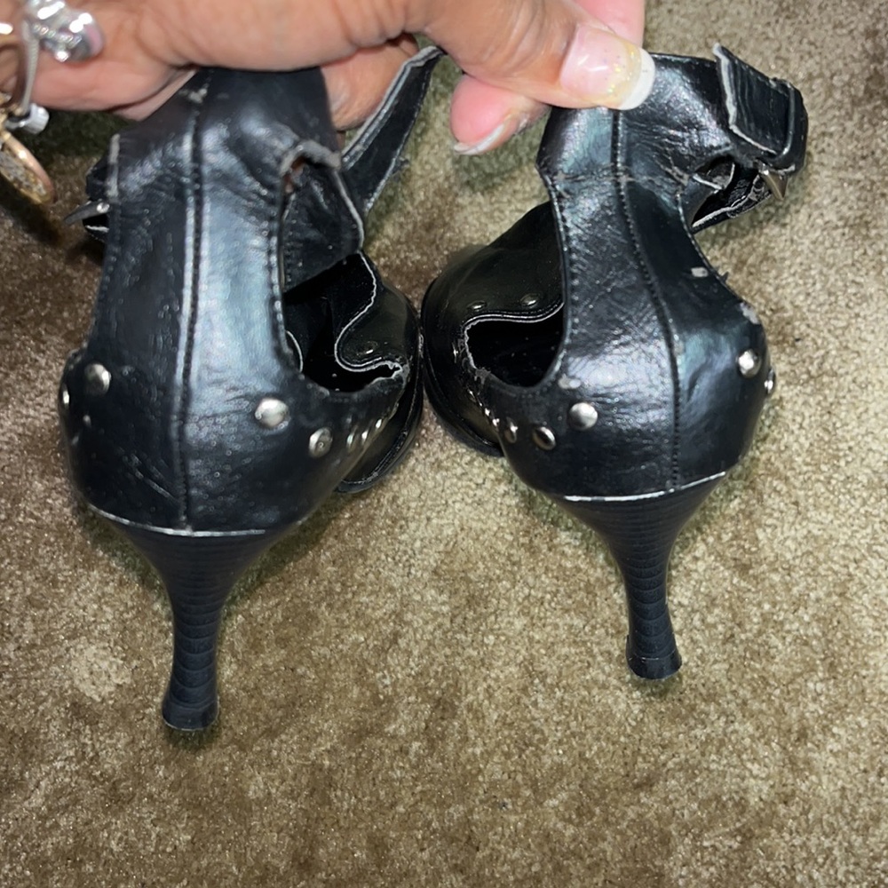 Via Accenti Heels - Picture 7 of 7